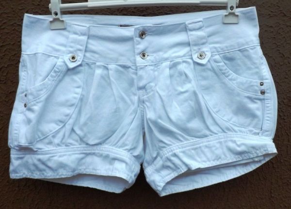 Shorts Branco, KNT